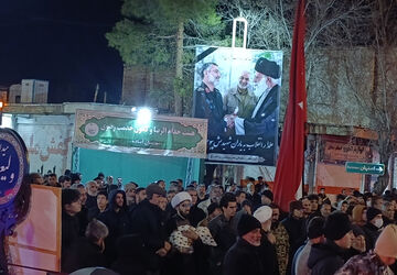 دومین شب از سوگواری مردم آباده برای رهبر انقلاب