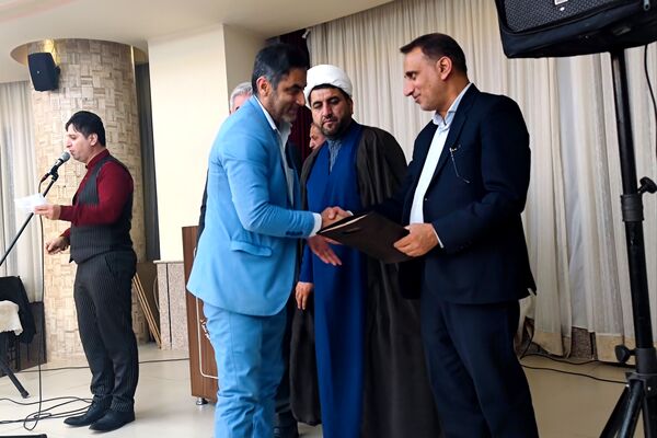 آیین تجلیل ازخادمین مراسم اعتکاف دانش‌آموزی
