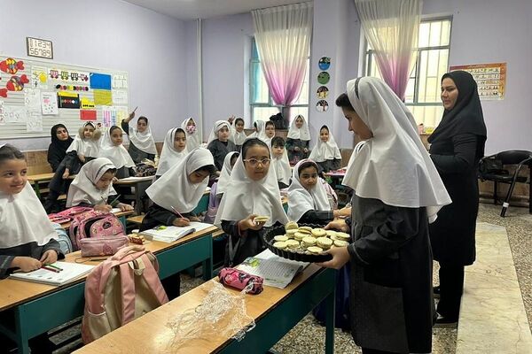 برگزاری ایام فاطمیه در مدارس شهرستان شهریار با شکوه هر چه تمام
