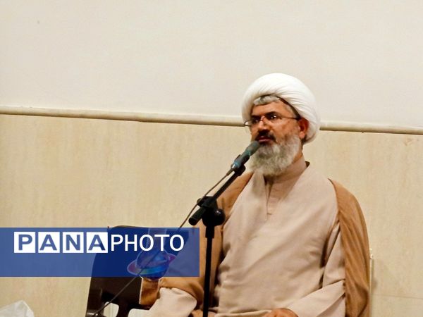 اعضای انجمن اسلامی با امام جمعه کاشمر دیدار کردند
