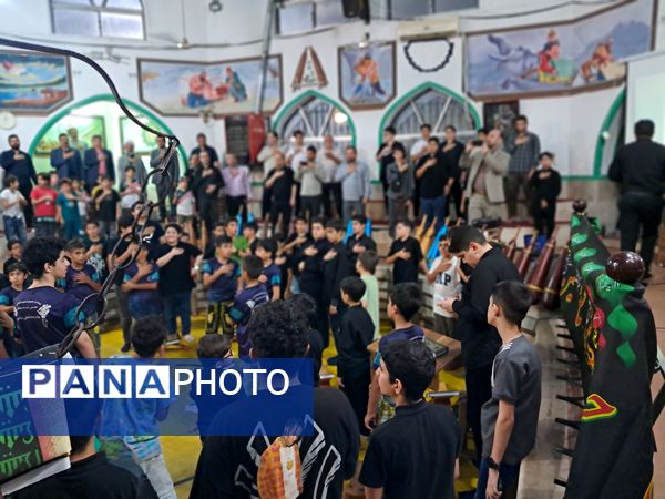 محفل انس با قرآن کریم در زورخانه باب‌الحوائج قائمشهر