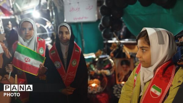  گرامیداشت شب چهلم دانش آموزان بی گناه میناب  در بروجرد 