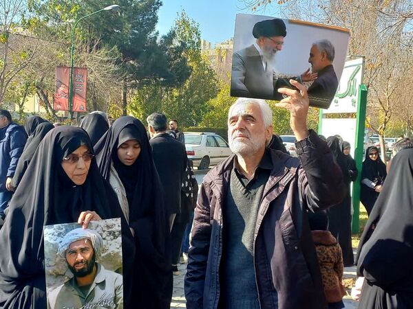 تشییع باشکوه پیکر پاک شهدای گمنام در اصفهان 