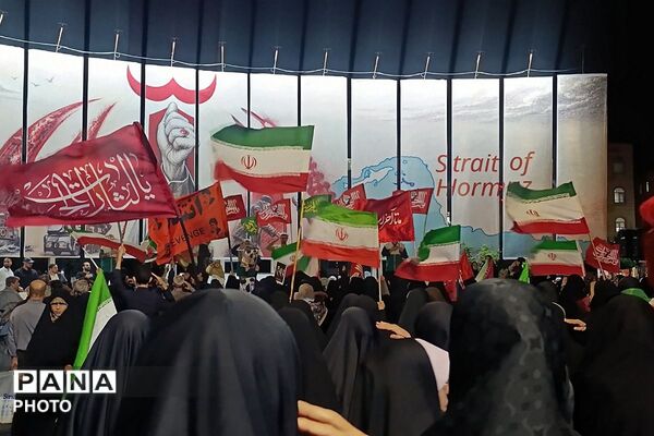 تجمع  مردمی در ملارد به شب 221 رسید 