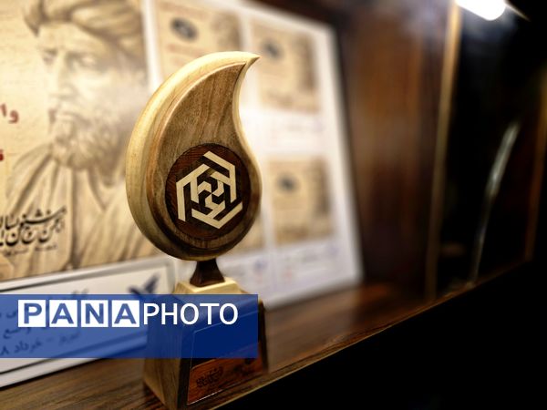 نمایش خطوط اصیل ایرانی در آزمونی هنری 