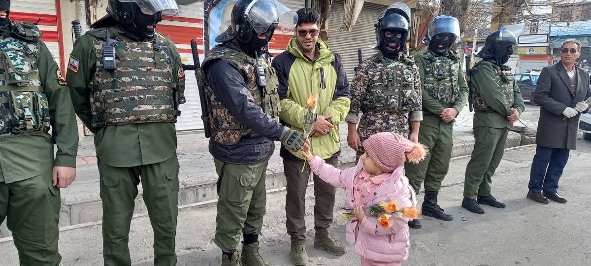 قدردانی مردم از مدافعان امنیت در روز پدر