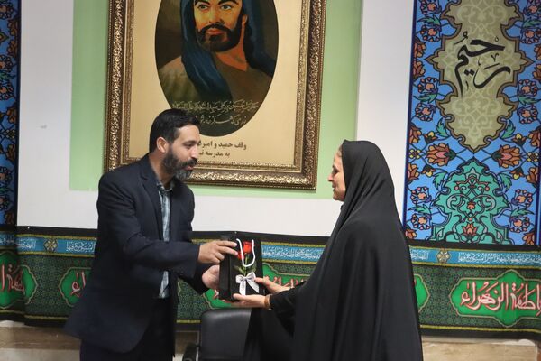  گرامیداشت شهادت حضرت زهرا در دبستان ناصر تبرا 