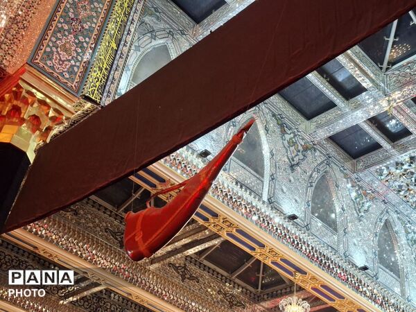 قلب ها برمدار حسین بن علی (ع) می‌تپد