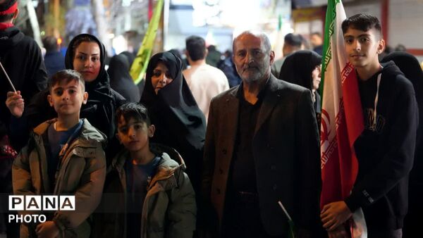 تجمع باشکوه مردم فردیس در یاد و خاطره رهبر شهید امام خامنه‌ای