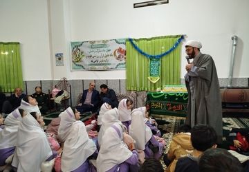 ضیافت افطار با حضور دانش آموزان در آمل 