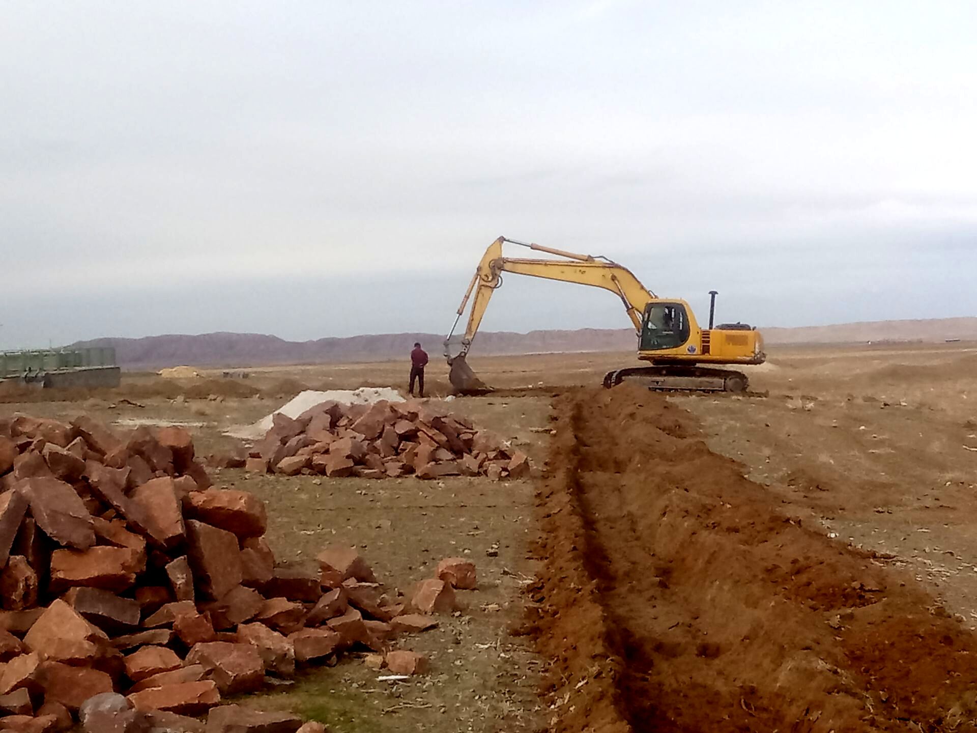 توسعه زیرساخت‌های آموزشی در روستای درخت سنجد