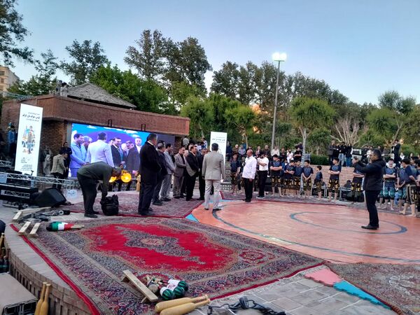 برگزاری جشنواره آیین و رونمایی از پویش‌ ملی «من میراث‌بان ایرانم» در پارک ایران کوچک کرج 