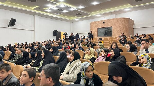جشن هنگامه یلدا به‌مناسبت گرامیداشت میلاد حضرت فاطمه (س) برای بانوان آموزش و پرورش آذربایجان شرقی