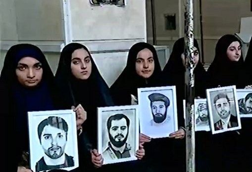 هنرآموزان تبریزی، سال تحصیلی را با طراحی چهره شهدای مدافع حرموآغاز کردند