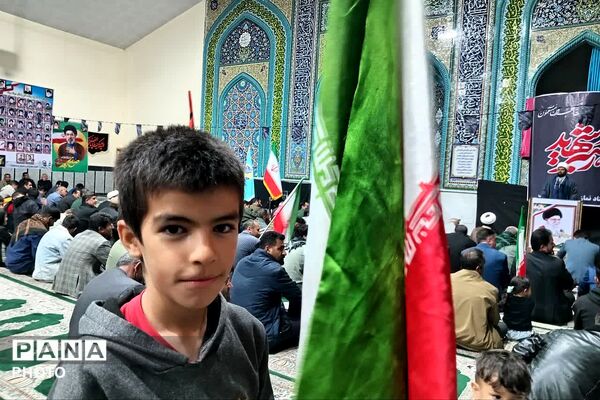 مهر و مقاومت کودکان و نوجوانان دیشموک به یاد شهدای میناب