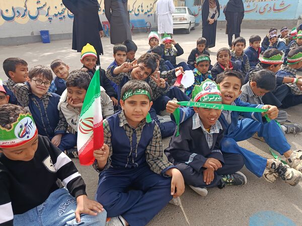 زنگ استکبار ستیزی در مدارس رضویه