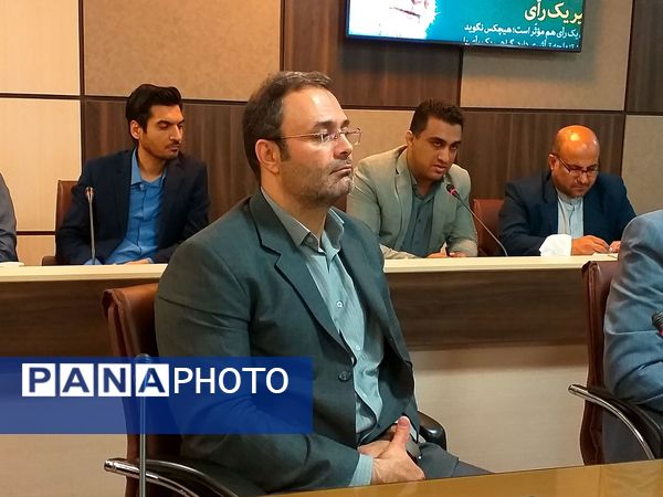 سومین جلسه شورای آموزش و پرورش ملارد با حضور مدیرکل آموزش و پرورش شهرستان‌های استان تهران