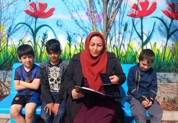 تبریک آموزگاران آموزشگاه علاقبندنیا ملارد به مناسبت فرا رسیدن سال نو 