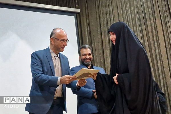 تبیین اهمیت رسانه در تربیت