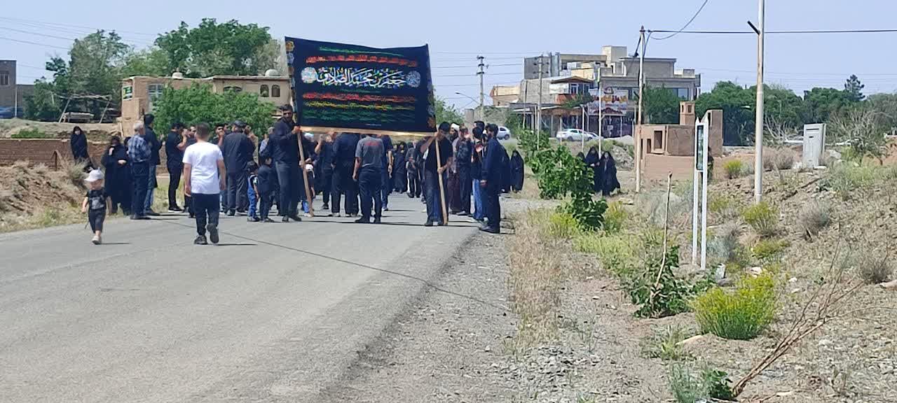 دسته عزاداری سالروز شهادت امام صادق(ع) در روستای ورجان قم