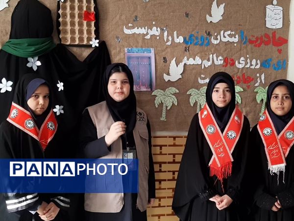 سوگواری همراه با شور و عشق فاطمی و پویش نذر کتاب در مدرسه شهید جواهری دو 