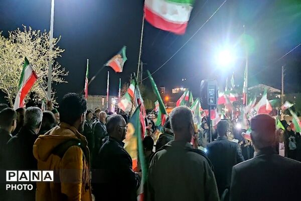 سنگر ما خیابان است 