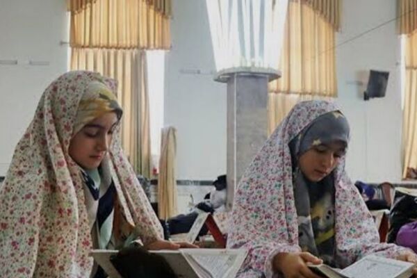  نوجوانان در اعتکاف مسجد امام حسین تهران