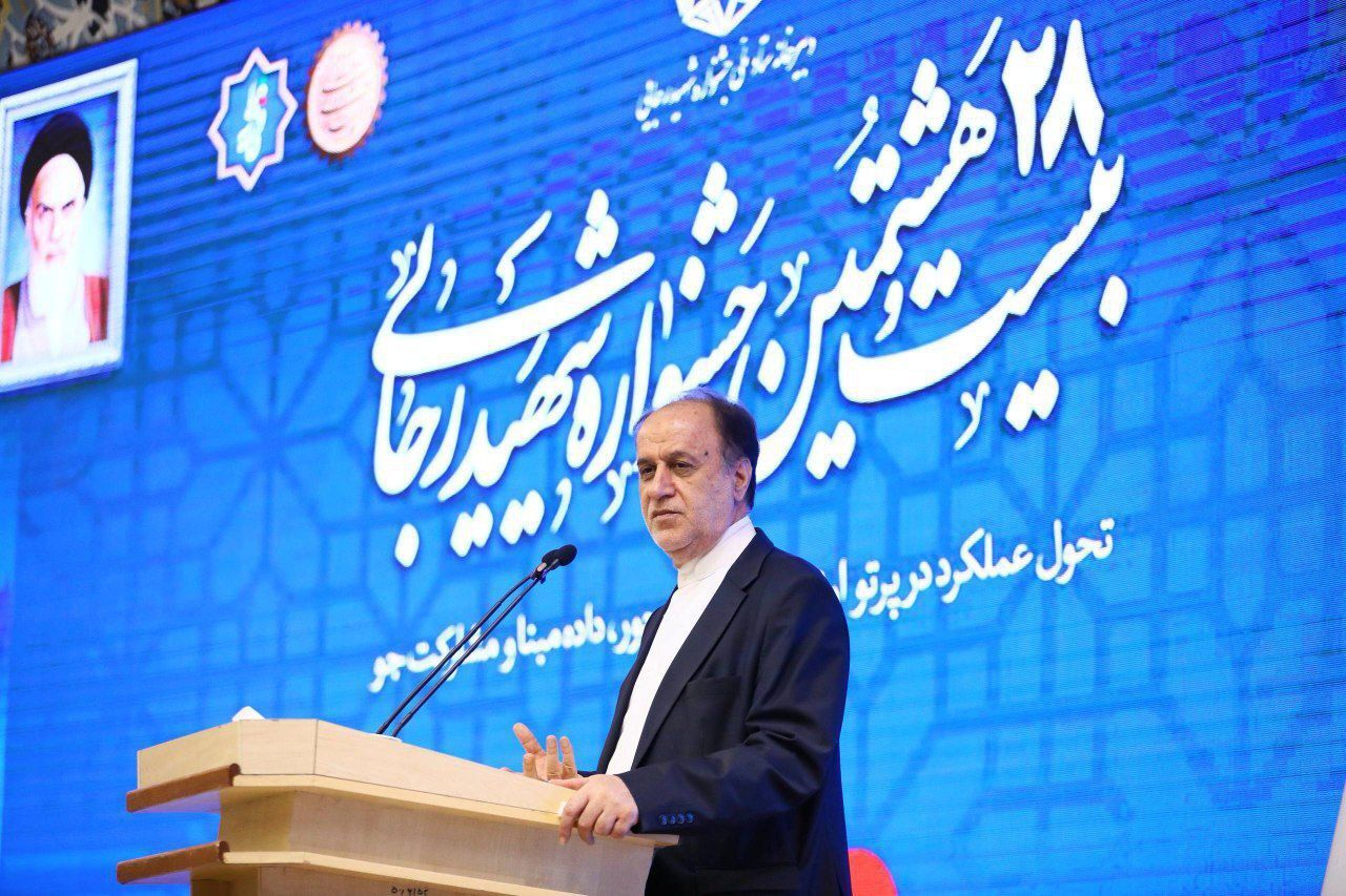 رسانه‌ها باید بازتاب‌دهنده دستاوردها و کاستی‌ها باشند
