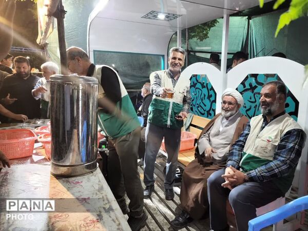 شب رضوی در میدان امام حسین (ع) ابرکوه