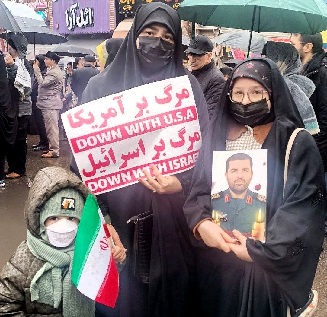 بدون پدر، اما با غرور آمدیم