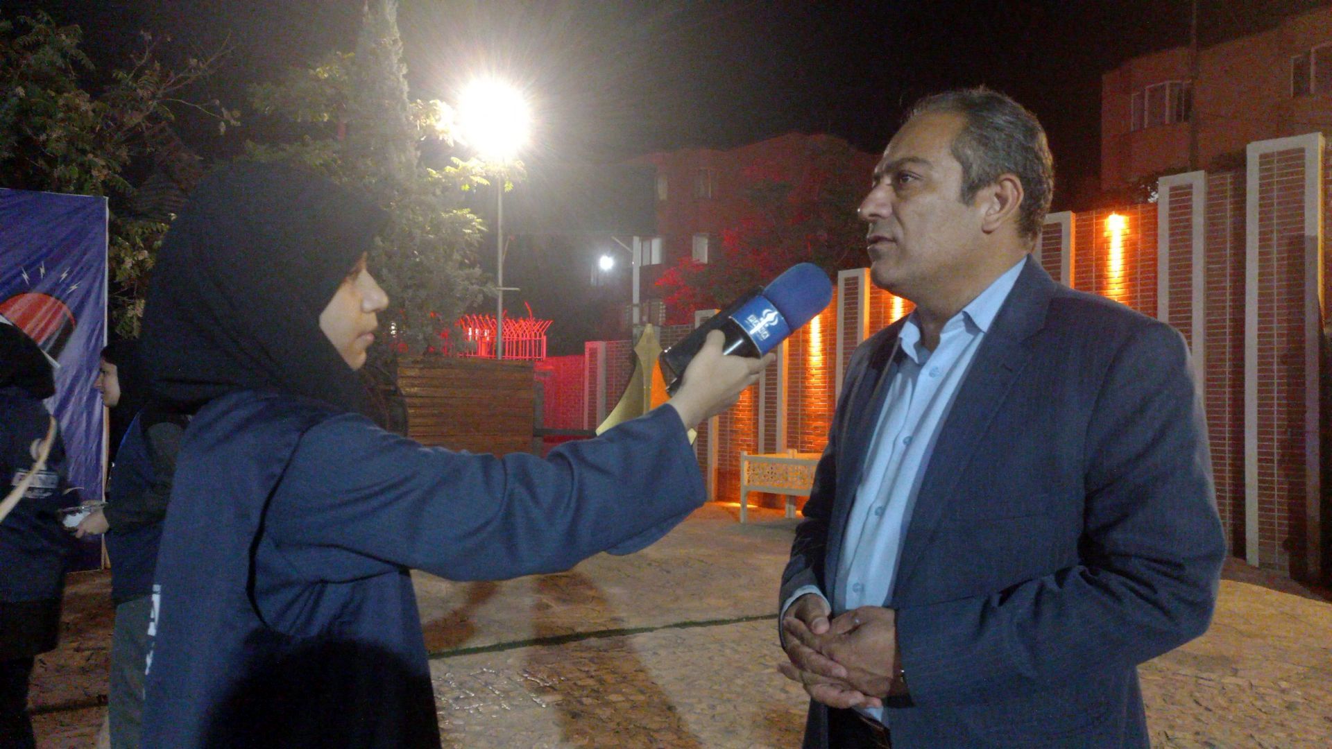 خبرنگار خوب باید مسلط به اطلاعات روز باشد 