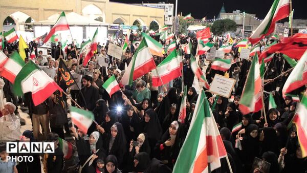 فعالیت غرفه‌های متنوع در موکب آستان مقدس چهل اختران قم