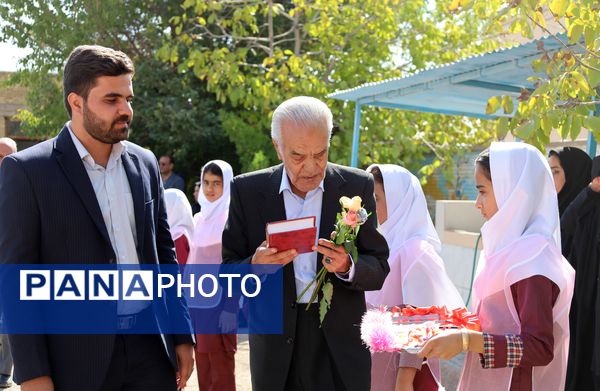 افتتاح زمین والیبال در بافت