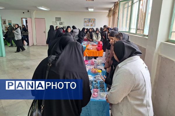 جشنواره ایرانمون در دبیرستان خدیجه کبری (س) پردیس