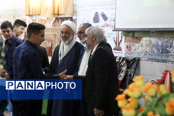 تجلیل از برترین‌های جشنواره پروژه خلاقیت در هنرستان ثامن الائمه قم