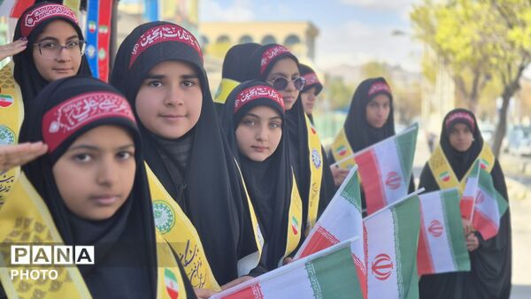 چهل روز بغض بر روی نیمکت‌های خالی