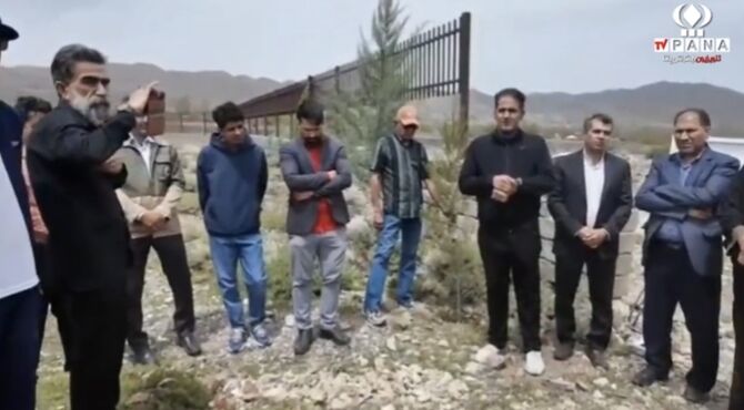 کاشت ۱۶۸ اصله درخت به نام شهدای میناب