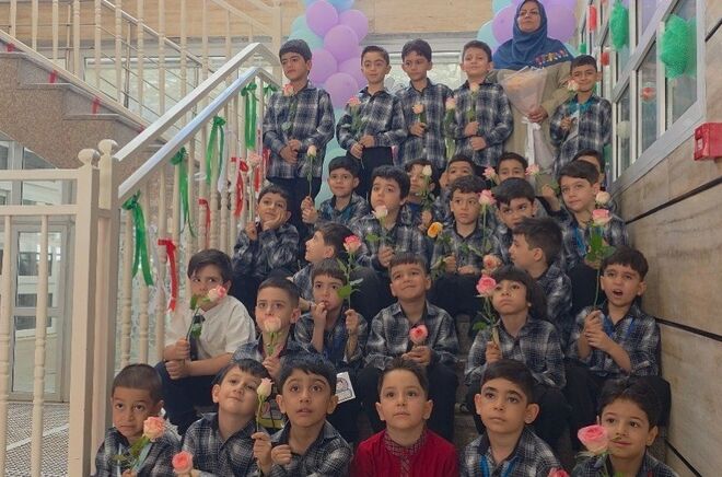 زنگ آغاز مدرسه برای کوچک‌ترین مسافران مسیر دانایی