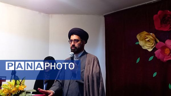 جلسه‌ توانمندسازی مربیان، معاونان پرورشی و سازمان دانش‌آموزی شهرستان فلاورجان 