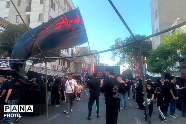 تهران، در سوگ شام غریبان 