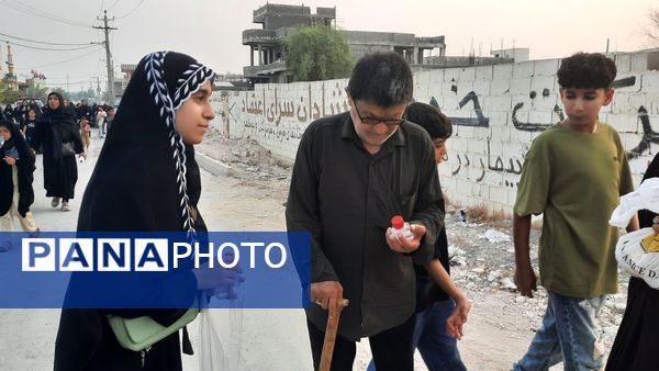 مشارکت نوجوانان عاشورایی در مراسم جاماندگان اربعین حسینی