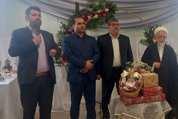 میزبانی دبستان آیت‌الله خامنه‌ای از سفره غذاهای رنگارنگ مدارس ابتدایی شهرستان قرچک 