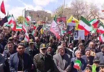 مراسم چهلم رهبر شهید ایران با حضور پرشور مردم در قوچان 