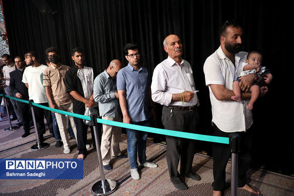 مرحله دوم انتخابات چهاردهمین دوره ریاست‌ جمهوری در آستان امامزاده صالح(ع)