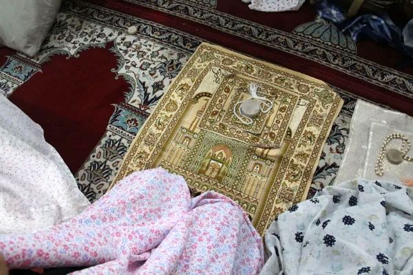 جلوه‌های معنویت و ایثار در اعتکاف مسجد الزهرا(س) قیامدشت