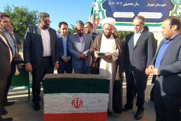 افتتاح پنج زمین چمن مصنوعی و آئین خشت گذاری دو سالن ورزشی در مدارس اندیشه 
