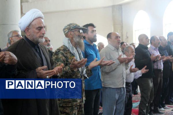 اقامه نماز جمعه‌ در گلوگاه 