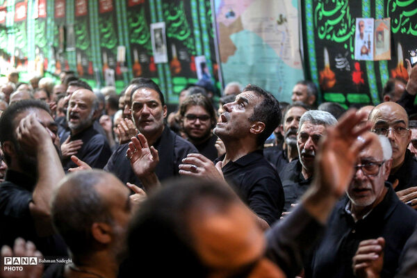 عزاداری تاسوعای حسینی در بازار تهران