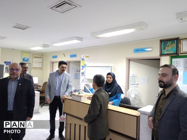 تقدیر فرماندار کاشمر از پرستاران بیمارستان حضرت ابوالفضل (ع) 