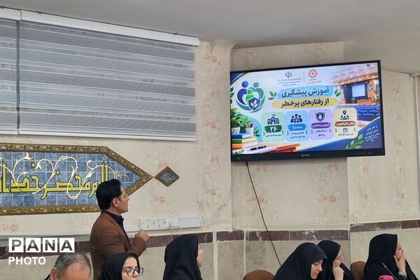 تشریح برنامه‌های آموزشی و معاضدت‌های طرح نماد در شورای آموزش و پرورش شهرستان قدس